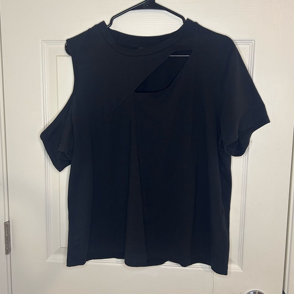 Woman's Black Top With one open shoulder - XL